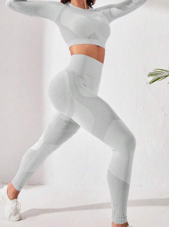 Sport Studio Seamless Raglan Sleeve Sports Set